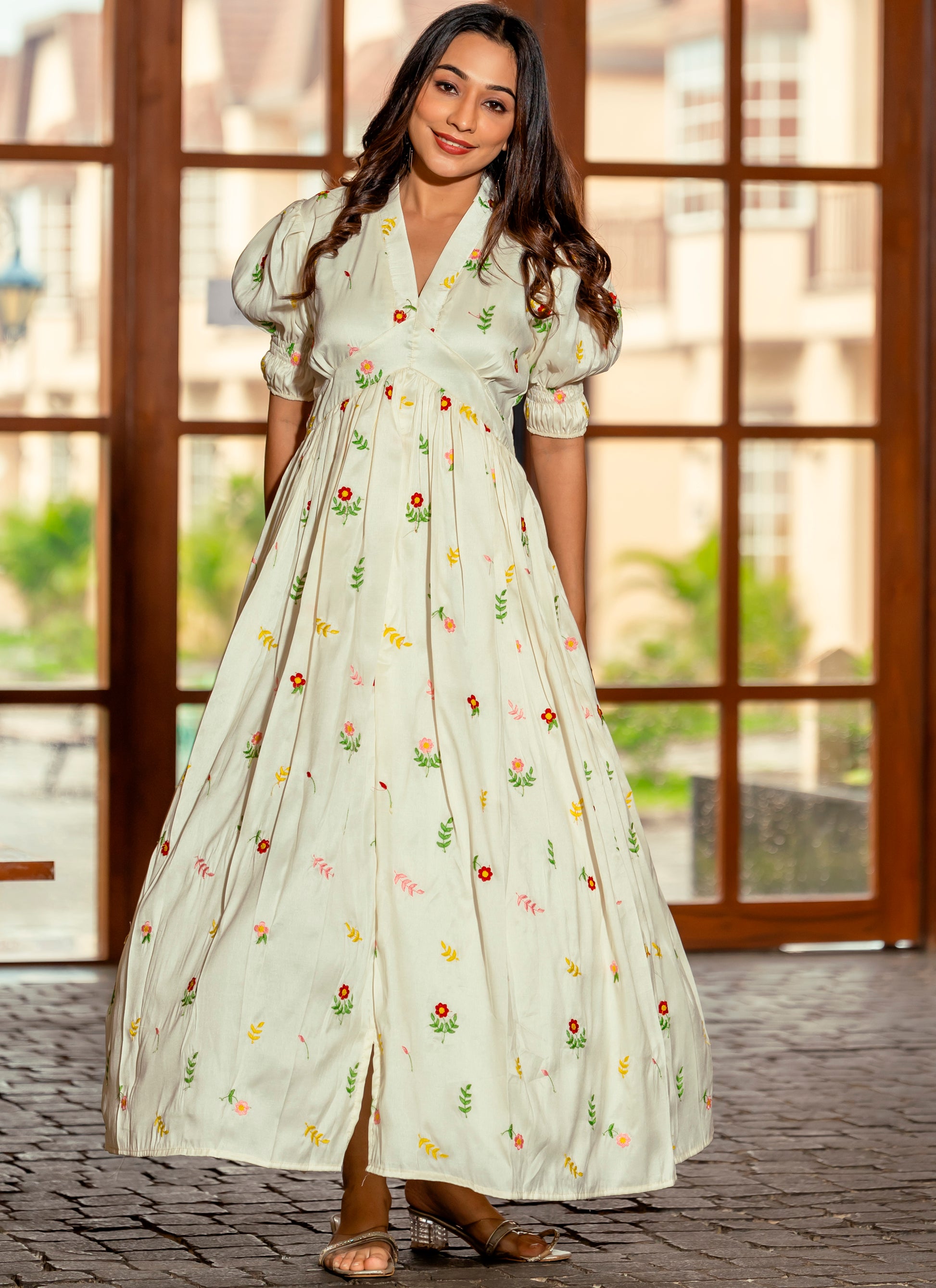 White Embroidery Silk Western Dress White Embroidery Silk Western Dress